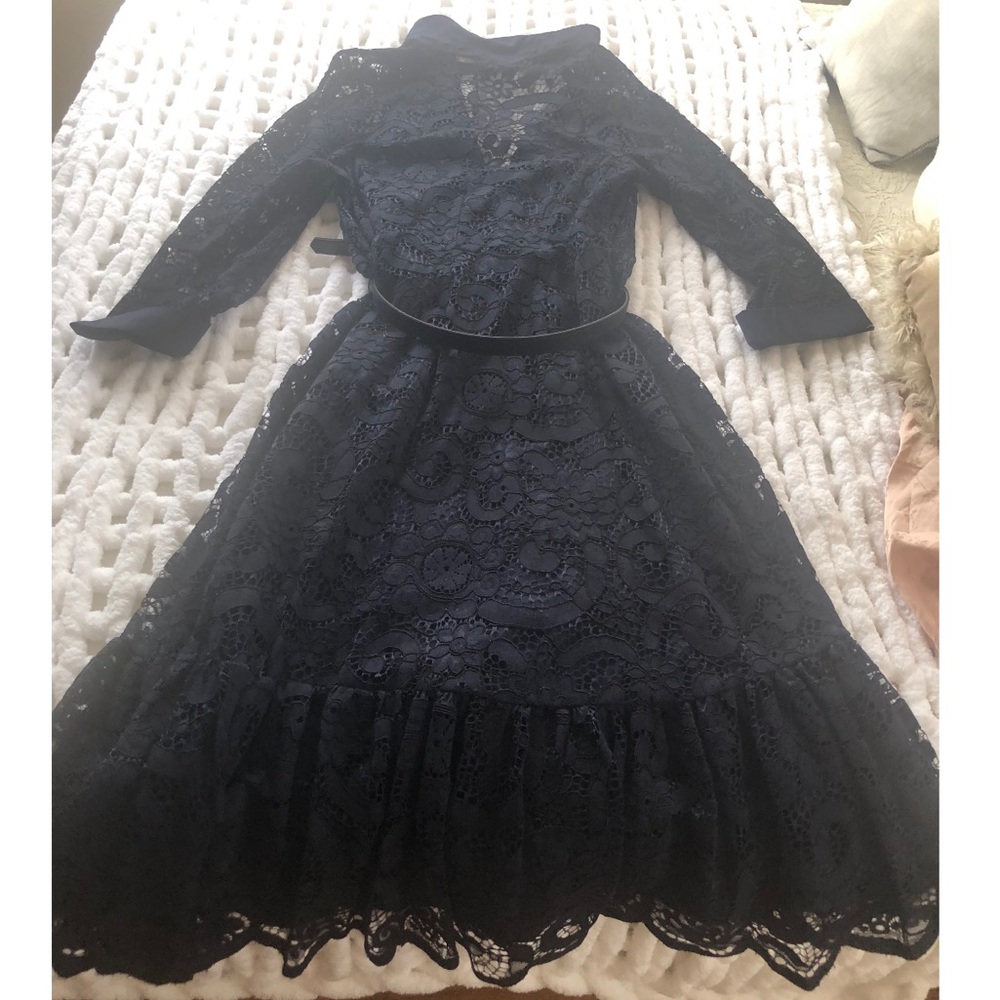 LACE DRESS - Picture 3 of 3